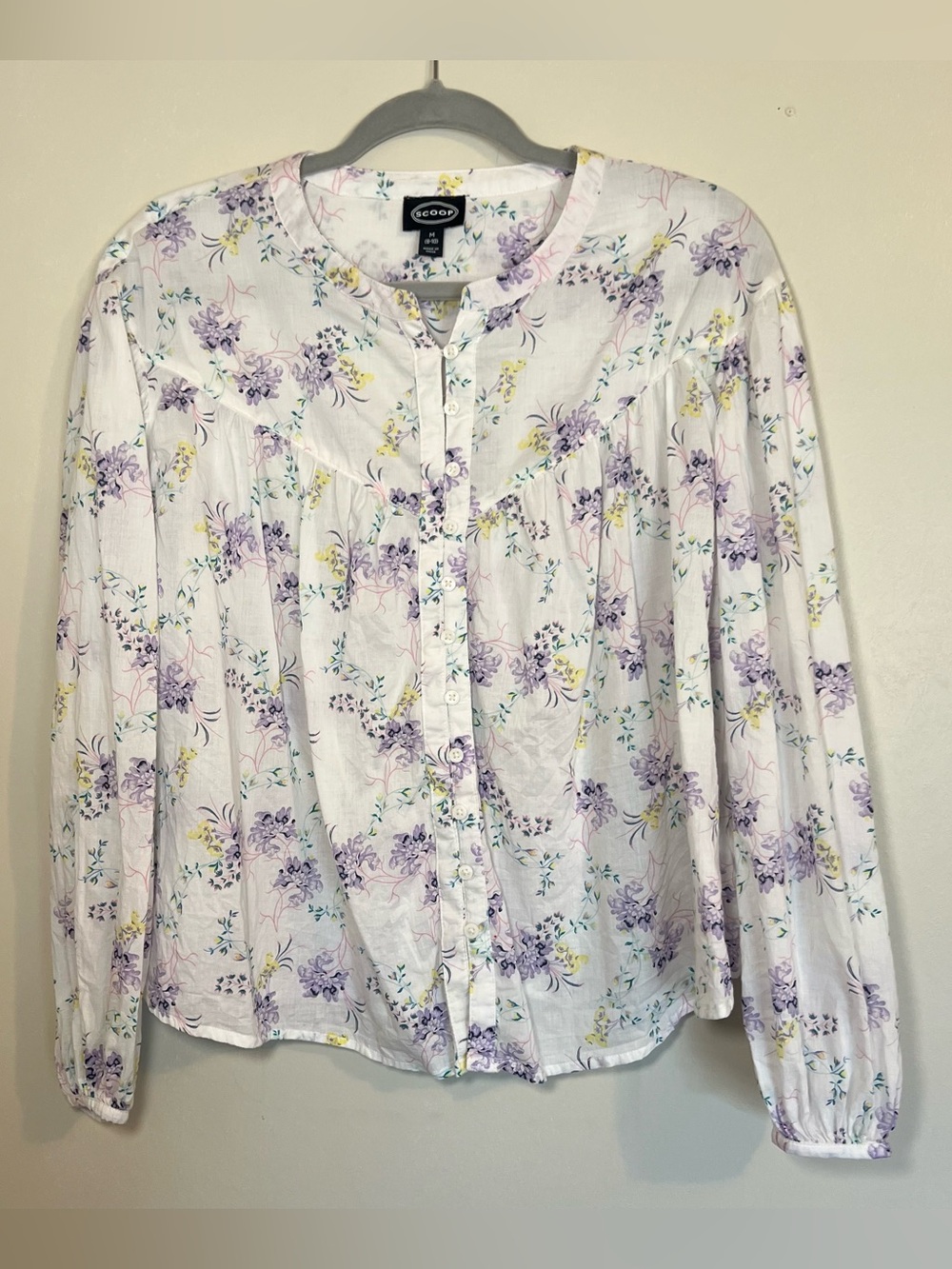 SCOOP Women's White Button-Down Blouse with Lavender Floral Print